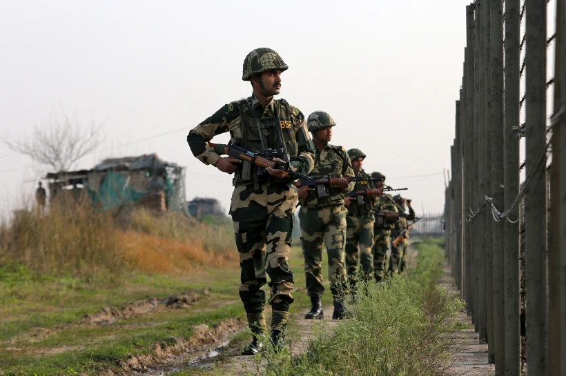 חיילים בגבול פקיסטן-הודו