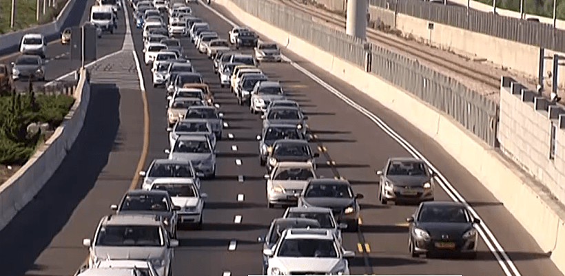 תנועה בכביש בישראל