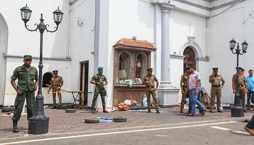 הריסות הכנסיה בסרי לנקה לאחר הפיצוצים