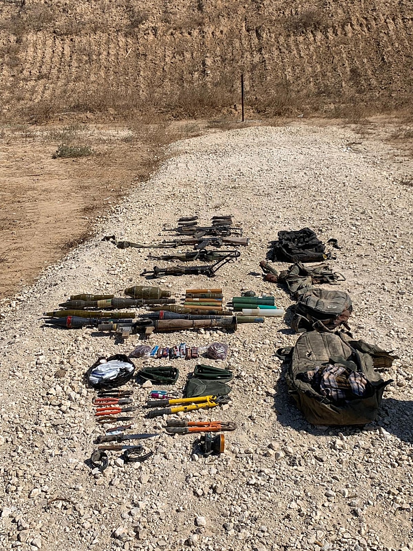 הנשק שנתפס עם חוליית המחבלים בגבול רצועת עזה