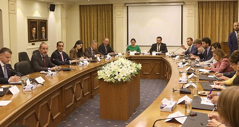 איימן א-ספדי בפגישה עם שגרירי מדינות האיחוד האירופי בירדן