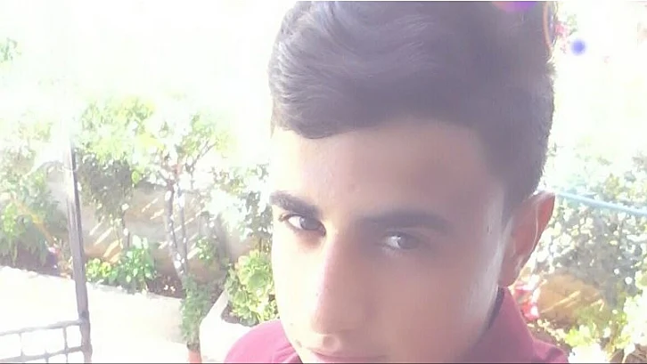 לפי כלי תקשורת פלסטיניים - זה המחבל שביצע את פיגוע הדקירה באדם: מוחמד טארק יוסף בן 17 מכפר כובר
