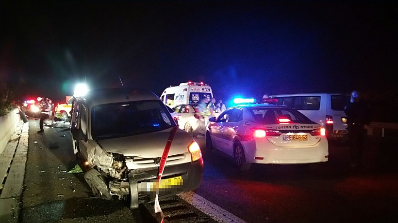 זירת תאונה ליד מחלף חורשים על כביש 6, בה נהרגה שחקנית הכדורמים הילה מיכלי-נחמן