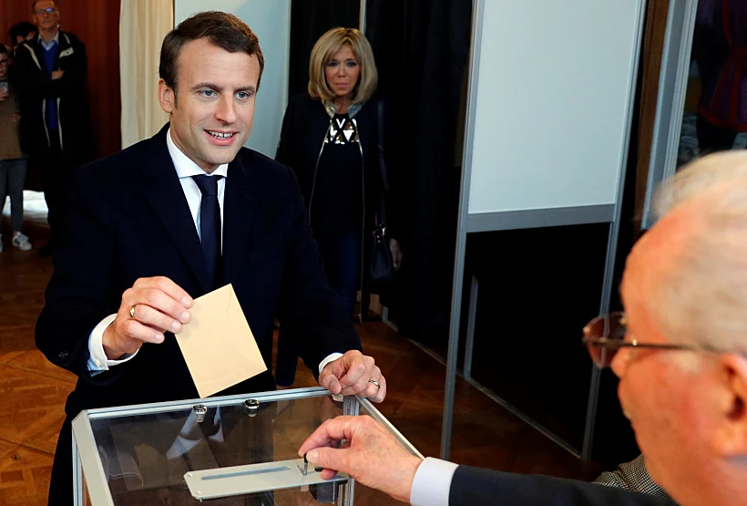 עמנואל מקרון מצביע בבחירות לנשיאות בצרפת, סיבוב שני