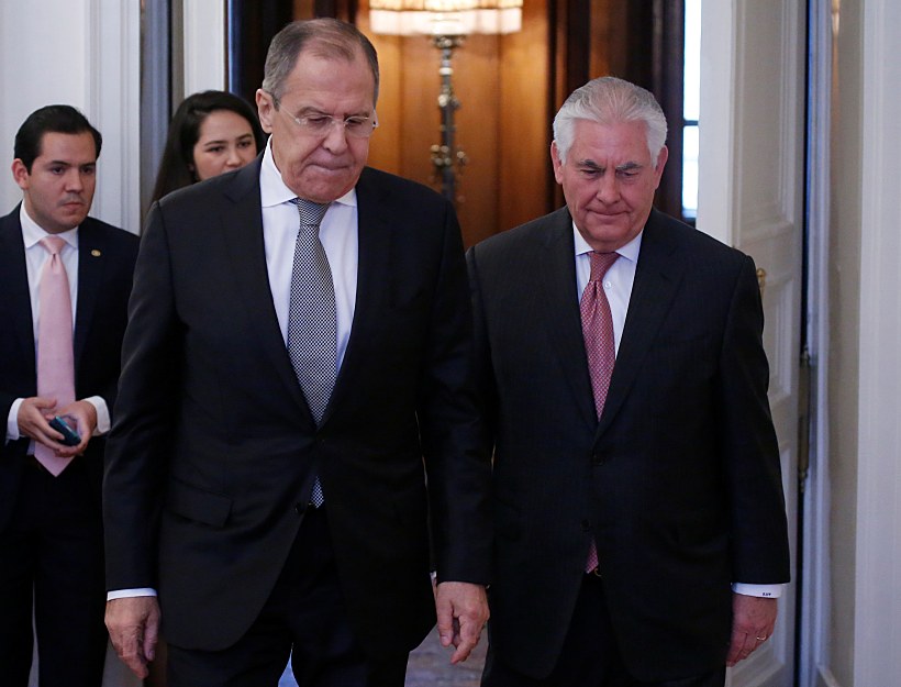 שר החוץ של ארה''ב, רקס טילרסון, ושר החוץ של רוסיה, סרגיי לברוב, בפגישה במוסקבה