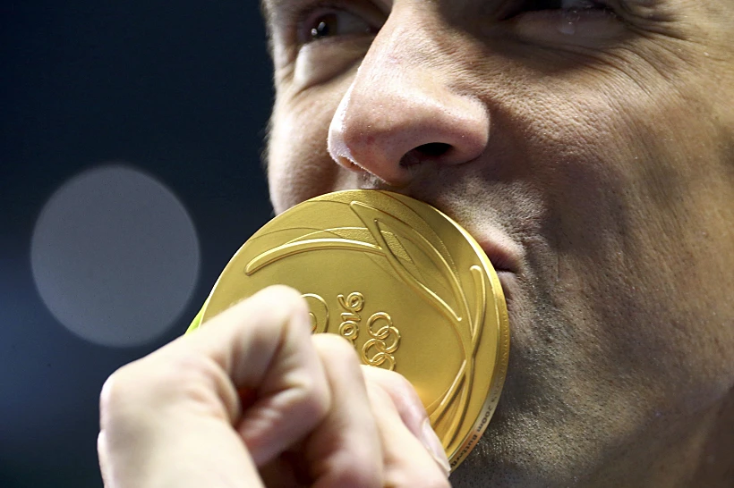 מייקל פלפס זוכה במדליית זהב במשחקים האולימפיים בריו 2016