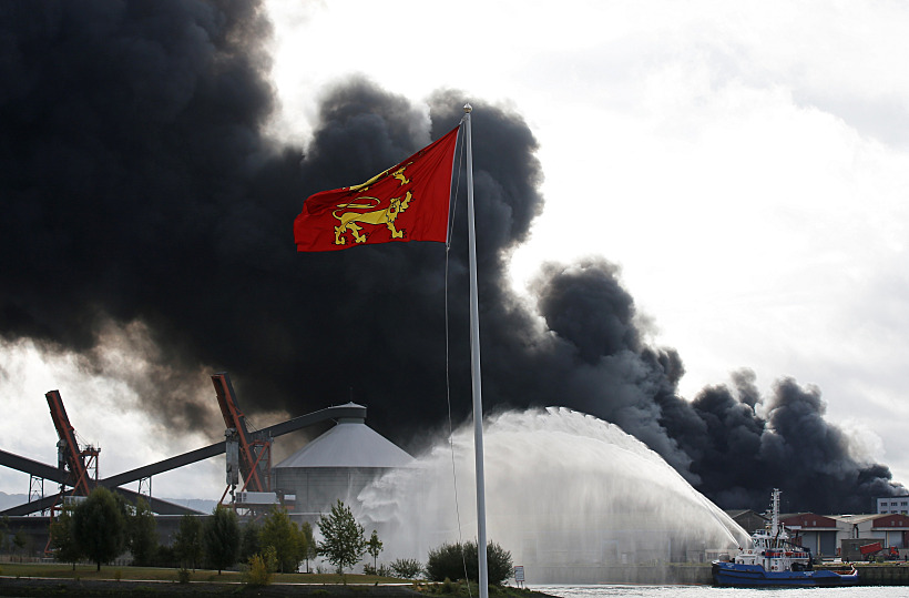 שריפת ענק במפעל כימיקלים רעילים באזור נורמנדי שבצרפת
