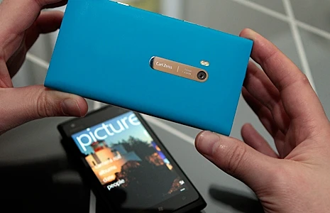 Nokia Lumia 900 הוכרזה ב-CES 2012