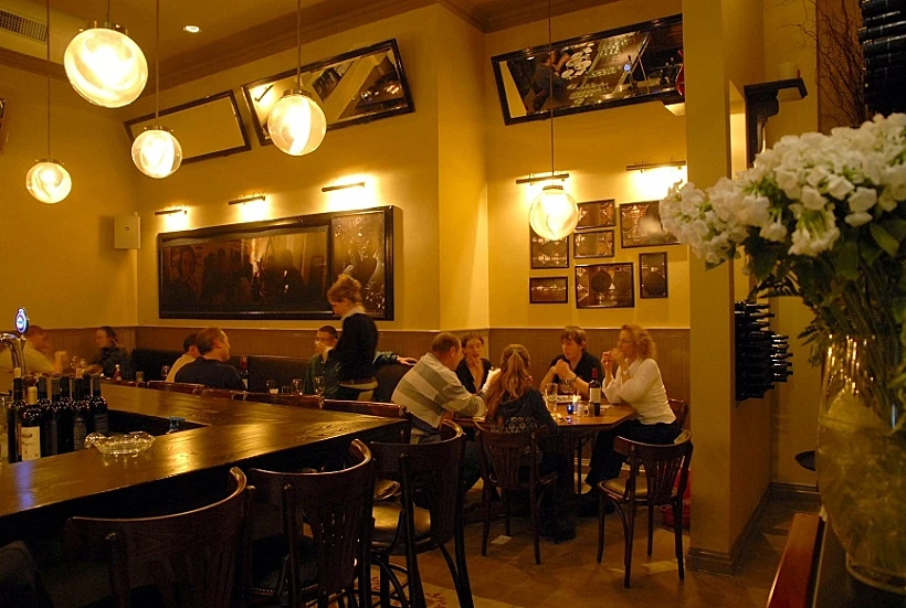 מסעדת הטרקלין בר בשר ויין תמונה לביקורת על המסעדה תמונה עליונה בכתבה
