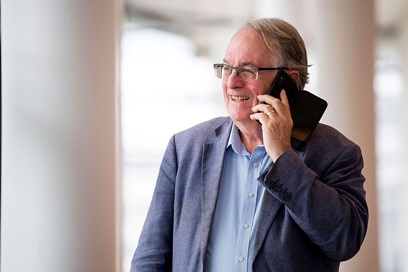 Stanley Whittingham, 2019 Nobel Prize In Chemistry Winner Talks On The Phone In Ulm