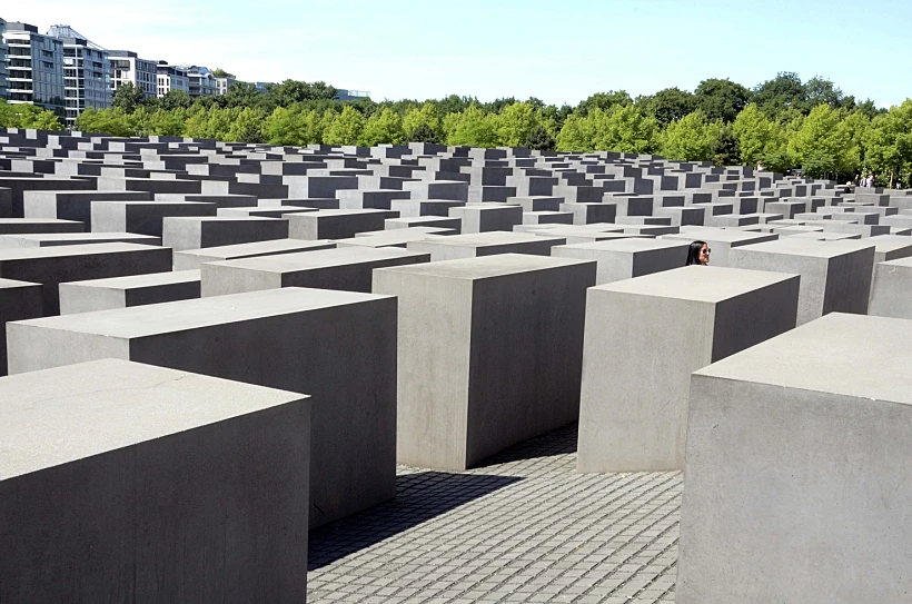 אנדרטת השואה