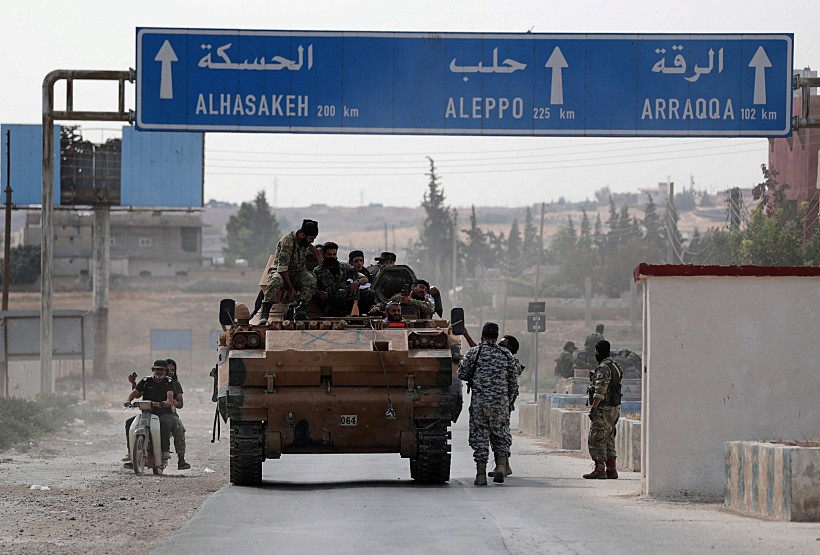 מורדים סורים בגבול טורקיה