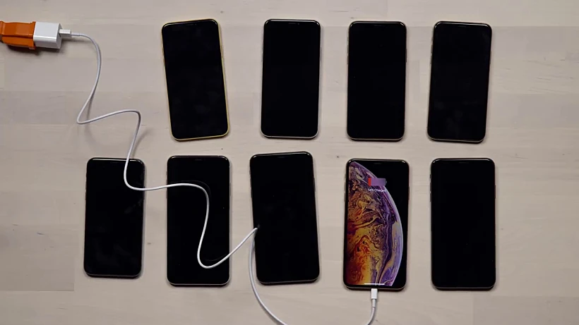 האייפון XS מתחיל ברגל שמאל: דיווחים על בעיות טעינה