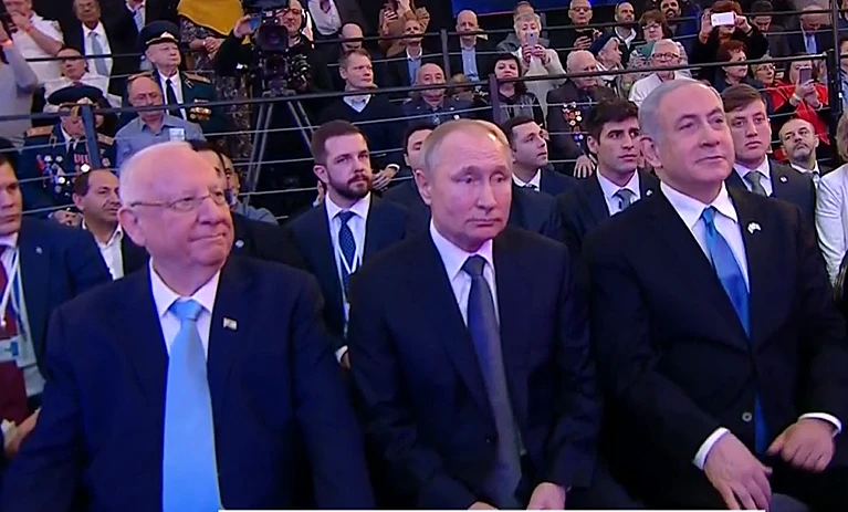 רה''מ נתניהו והנשיא ריבלין עם נשיא רוסיה, ולדימיר פוטין, בטקס חניכת האנדרטה לזכר המצוד על לנינגרד