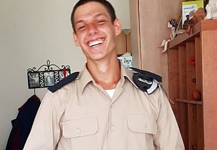 רב''ט ליהוא בן-בסה, שנהרג בהתרסקות המטוס בנגב