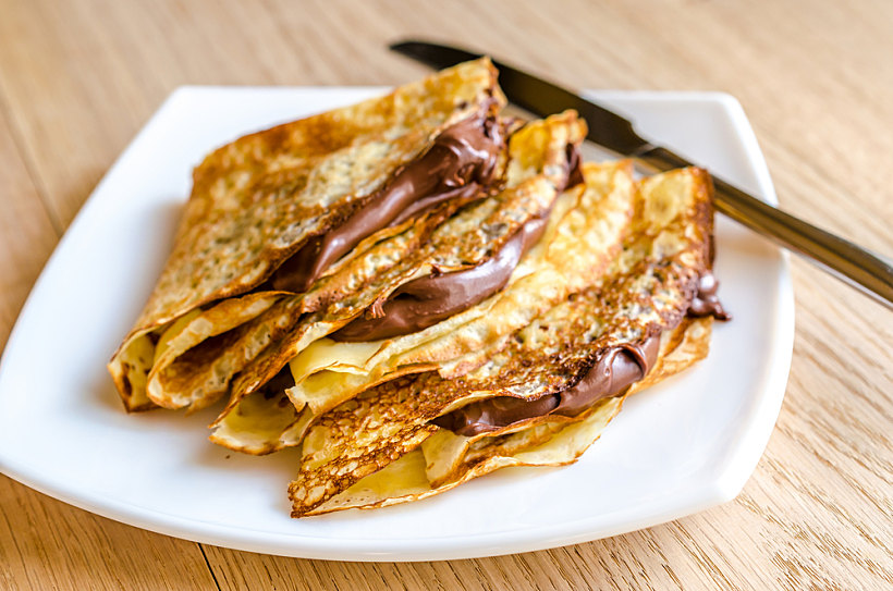 Crepes,with,chocolate,cream