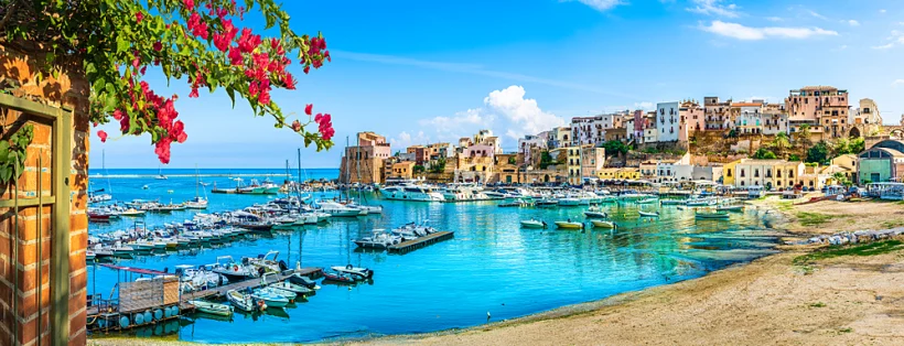 Sicilian,port,of,castellammare,del,golfo,,amazing,coastal,village,of