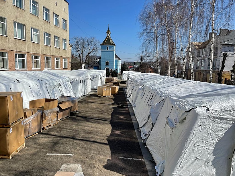 הקמת בית חולים השדה באוקראינה