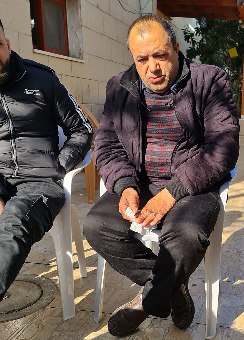 אחמד אגבאריה, אביו של אימן, אחד המחבלים שביצעו את הפיגוע בחדרה