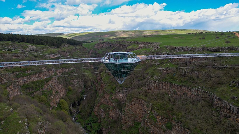 הגשר השקוף בגאורגיה