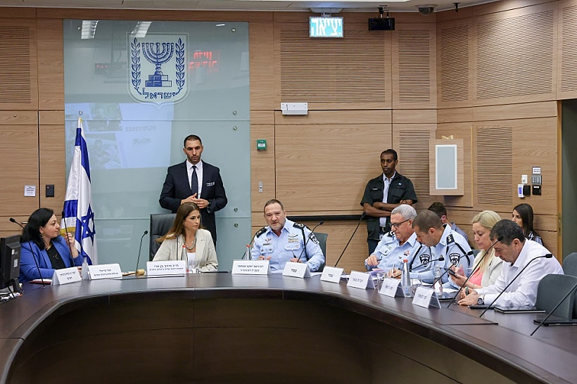 המפכ''ל קובי שבתאי בדיון הוועדה לביטחון פנים