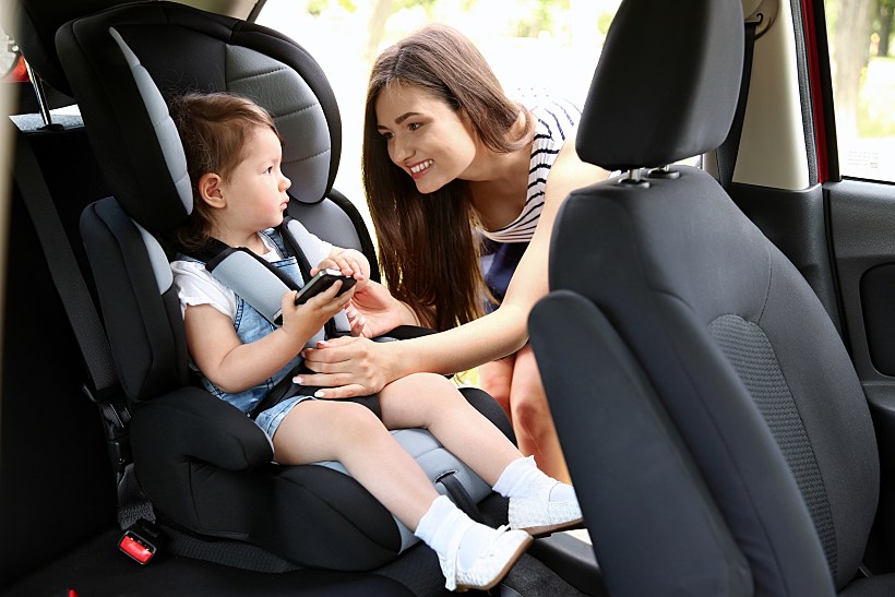 חשוב להתקין מערכת חכמה למניעת שכחת ילדים ברכב