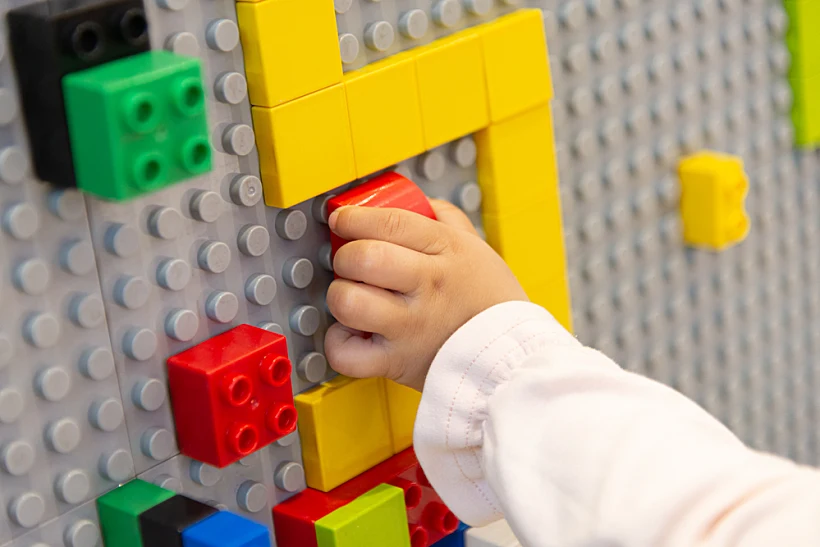 Close,view,of,children's,building,block,toys