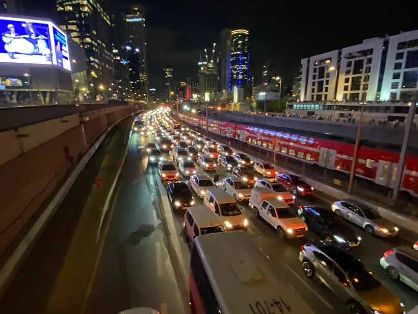 כביש איילון פקוק עקב המחאות נגד המהפכה המשפטית