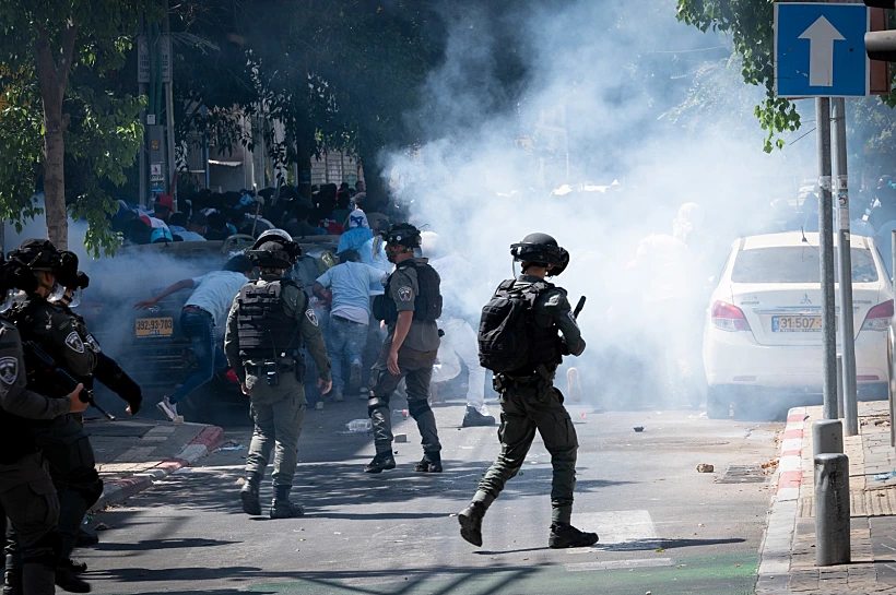 שוטרים במהלך המהומות בת"א אריתראה