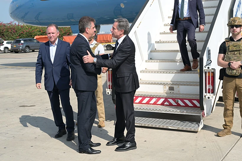 מזכיר המדינה האמריקני אנתוני בלינקן מתקבל בנתב"ג ע"י שר החוץ אלי כהן