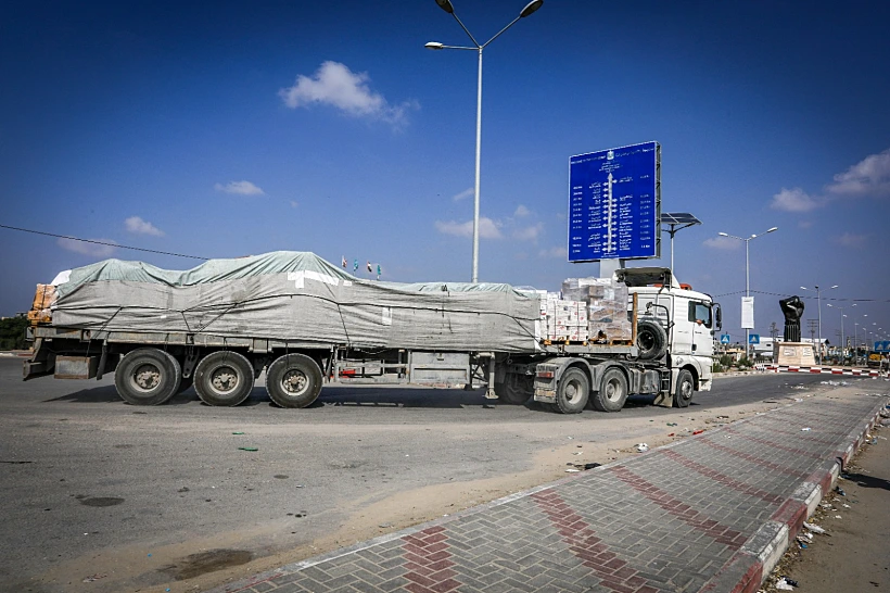 משאיות עם סיוע הומניטרי במעבר רפיח