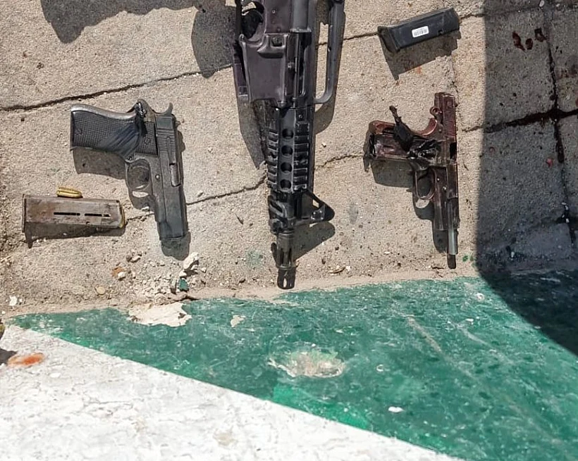 חרבות ברזל פיגוע מחוסם המנהרות חייל פצוע פצויע אנ קשה קל הנשק שהשתמשו בו המחבלים בפיגוע הירי בירושלים