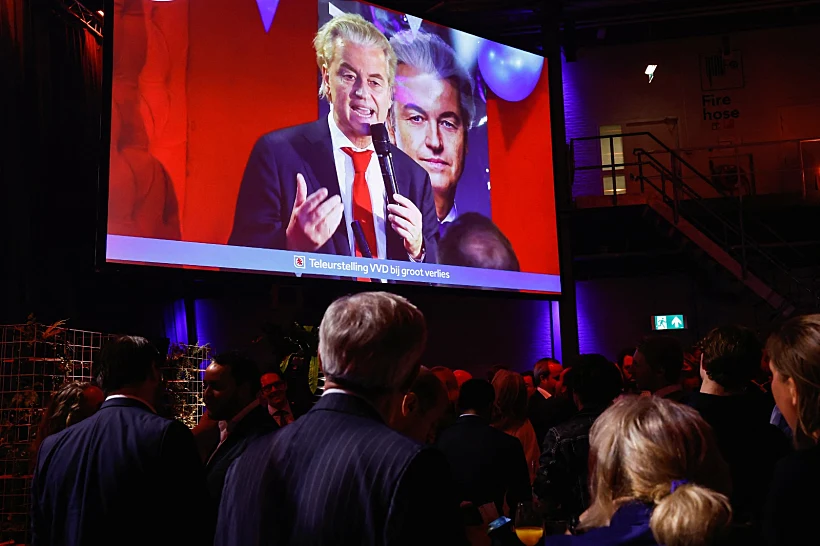מנהיג מפלגת החירות בהולנד, חרט וילדרס, במסיבת הניצחון לאחר הבחירות הכלליות