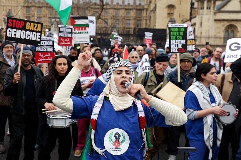 הפגנה פרו-פלסטינית בלונדון אנגליה בריטניה עזה ישראל