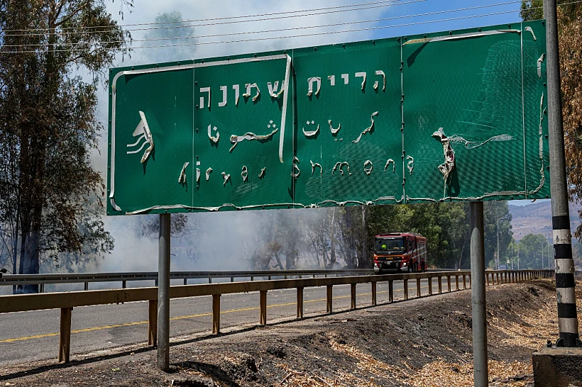 נזקי השריפות בעקבות נפילת רקטות בקריית שמונה