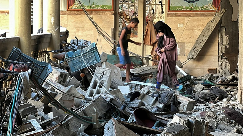 הריסות לאחר תקיפת צה"ל בבית ספר ברצועת עזה