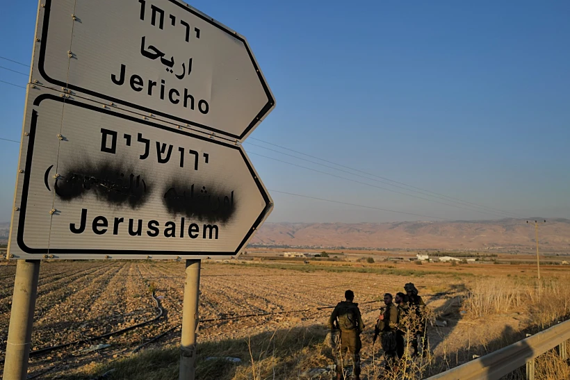 כוחות הביטחון במצוד אחר המחבלים