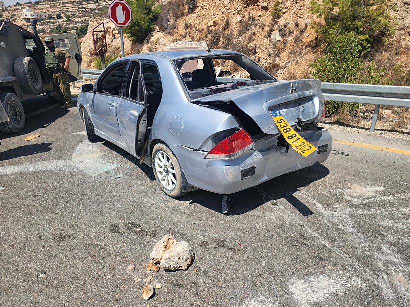 הרכב הממולכד שנוטרל בכניסה לעטרת