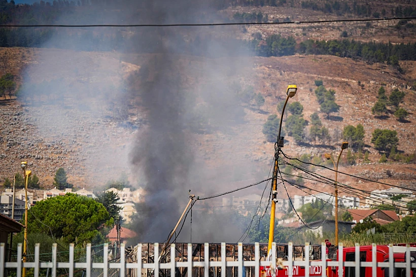 שריפה בקריית שמונה בעקבות שיגורים מלבנון