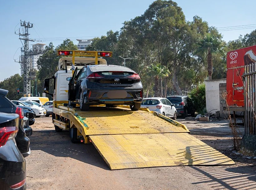 מכוניות הוחרמו מהחשודים בהפעלת רשת סחר בנשים