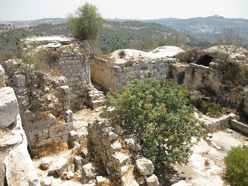 שרידי מבצר בלמונט צובה Belmont Castle