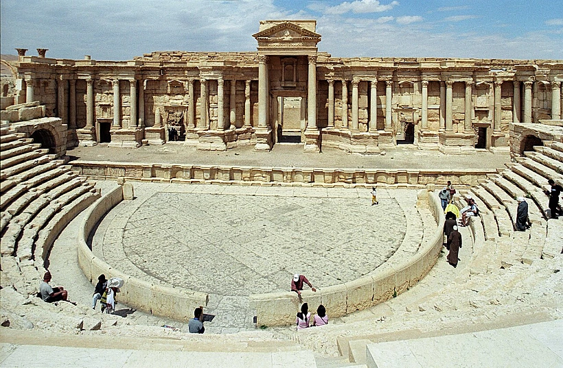 Palmyra Theater01js התיאטרון הרומי בתדמור, סוריה