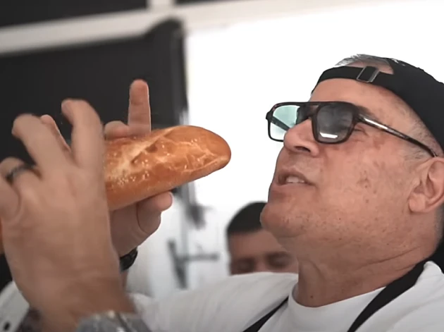 גילינו את הסוד: זה מה ש"לחם חביתה" שם בסנדוויץ' המושלם שלו