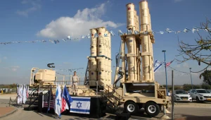החץ 3 הועבר לישראל, מערכת ההגנה מטילים נמסרה לחיל האוויר