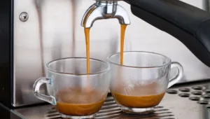 כמה כוסות קפה מומלץ לשתות ביום?