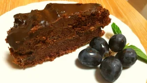 עוגת שוקולד עם ליקר דובדבנים