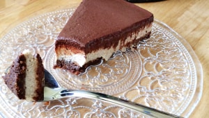 עוגת גבינה-שוקולד טבעונית
