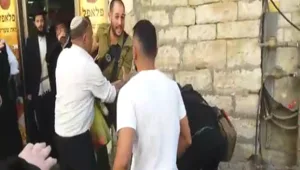 שוטר התחזה לחייל במאה שערים