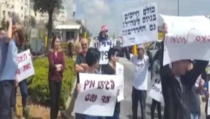 החילונים משיבים אש לאחר הפגנות החרדים