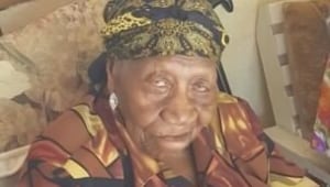 יממה אחרי שהוכרזה כאישה המבוגרת בעולם - בנה מת בגיל 97